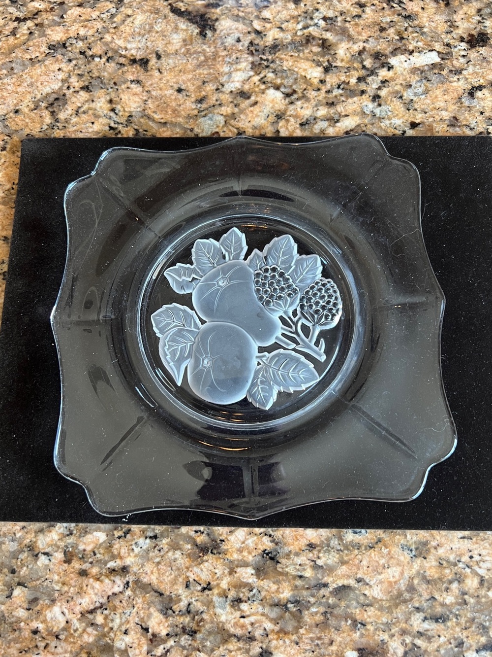 Vtg 70s Imperial Glass Intaglio Fruit #7888 Square 7 ¼” Salad Plate(s) set of 4